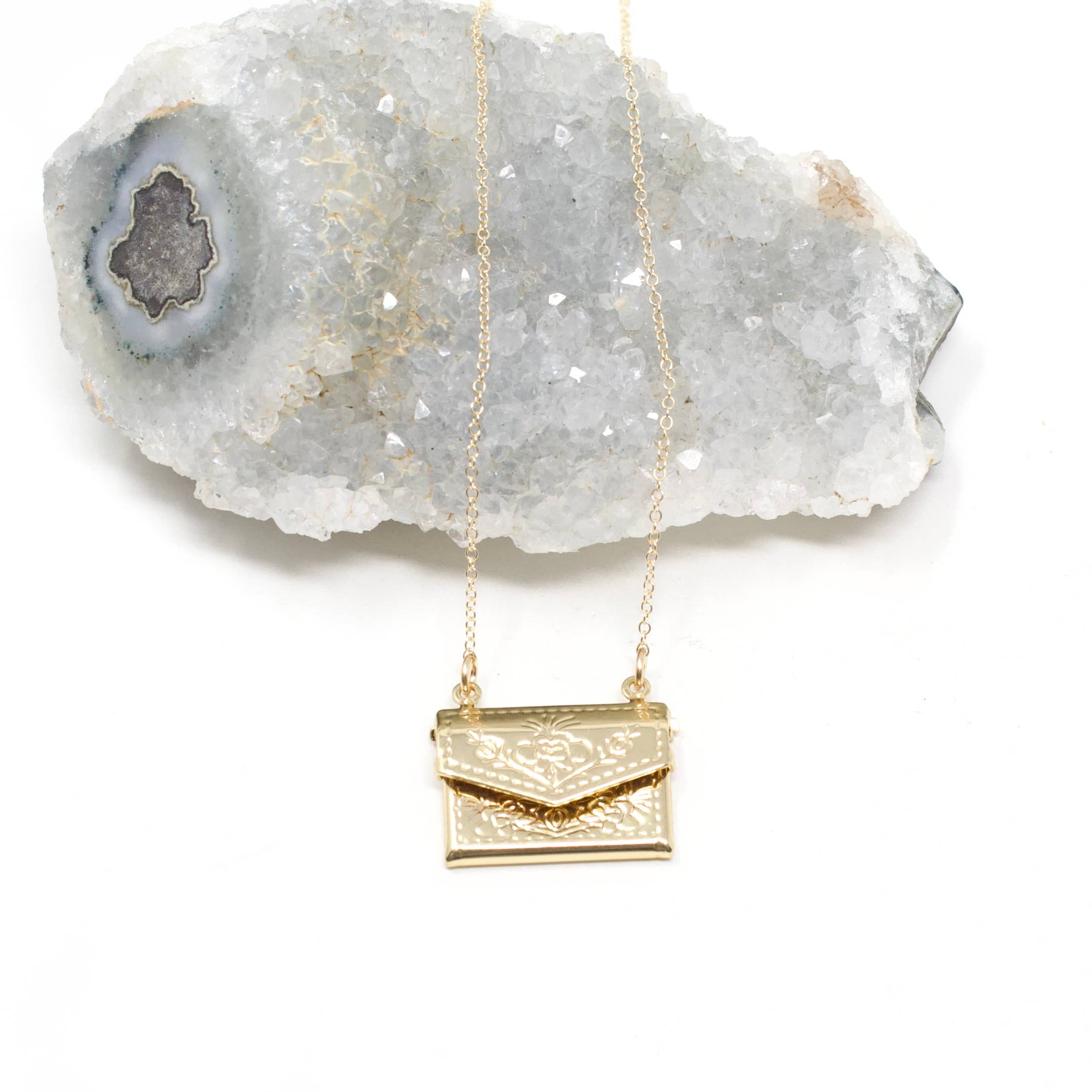 Amorette | Envelope Necklace