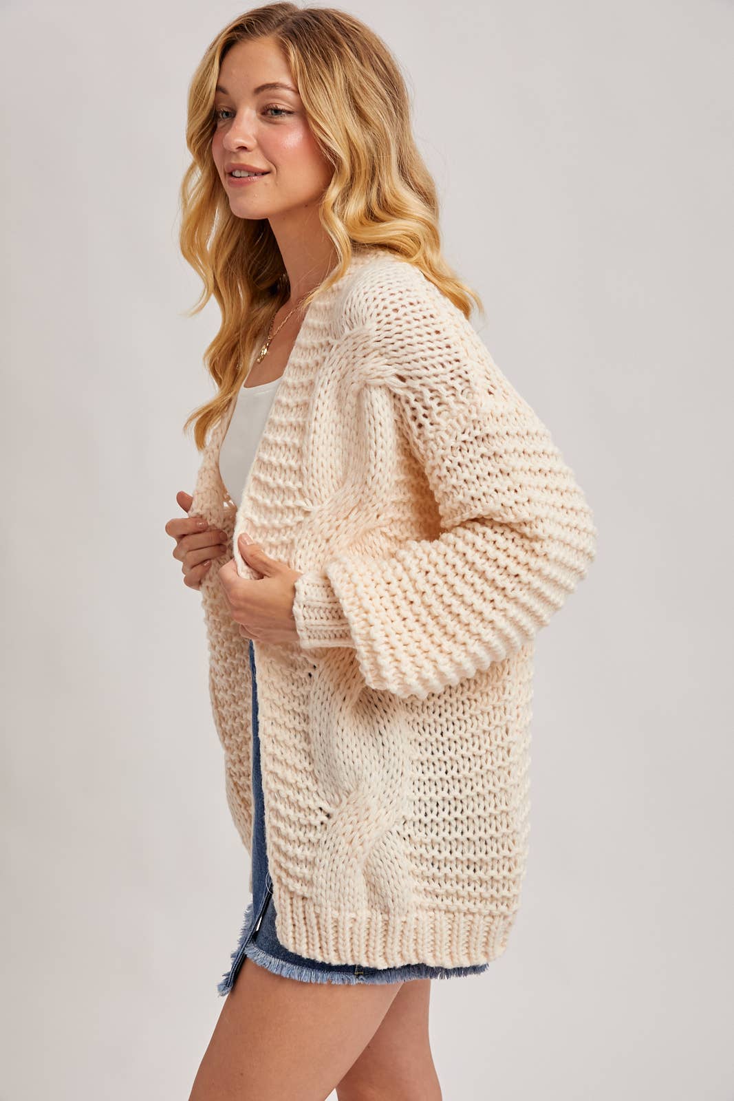 Lori | Chunky Cable Knit Sweater Cardigan