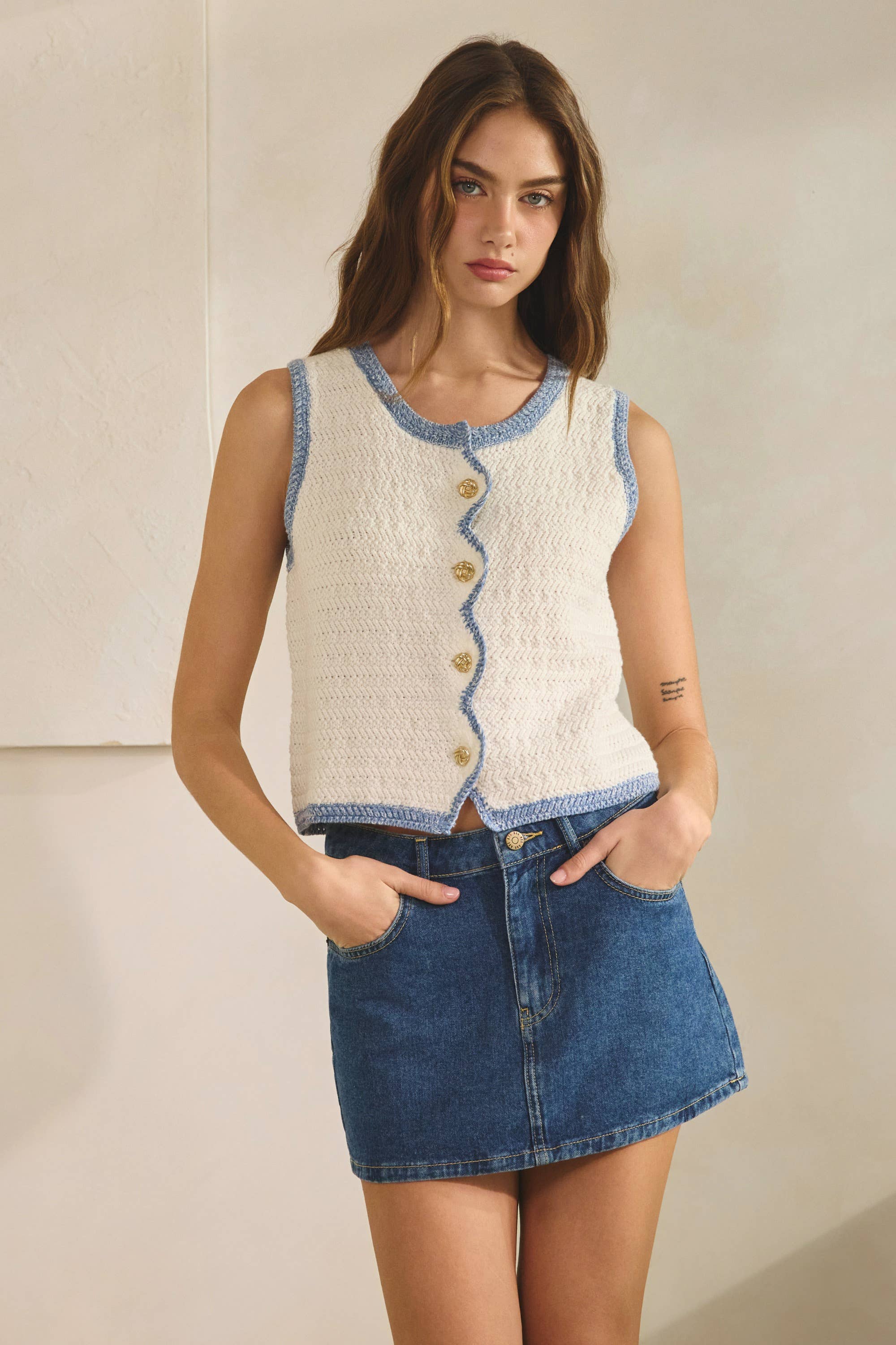 Mira | Contrast Vest