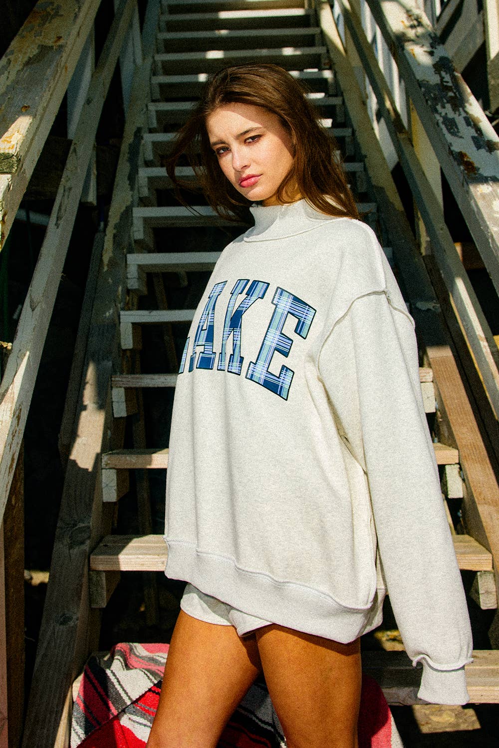 LAKE | Mock-neck Sweatshirt