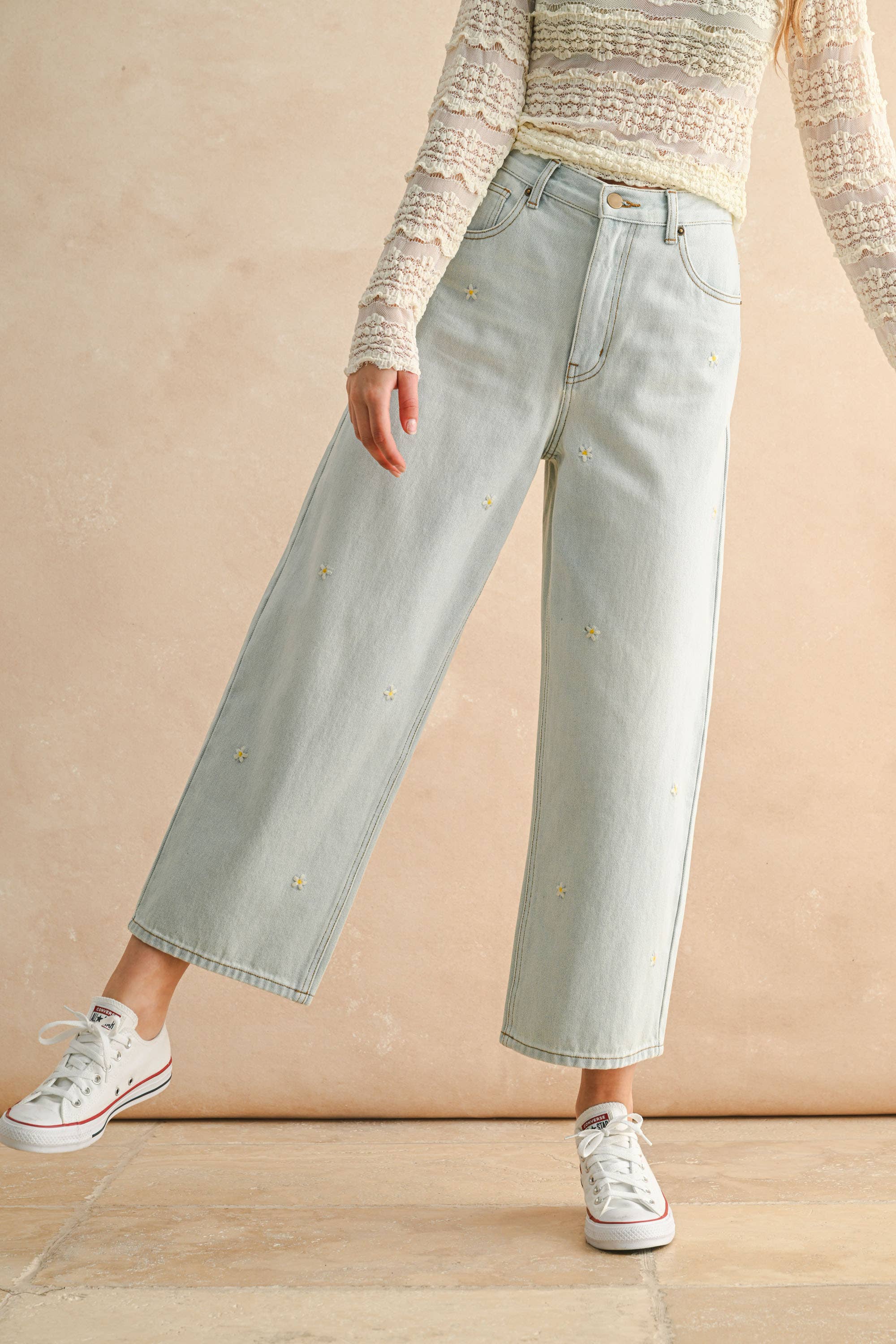 Daisy | Flower Embroidery Pants