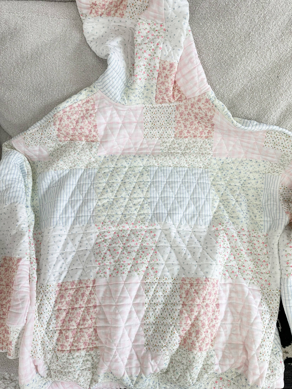 Lucy | Quilted Pastel Hoodie