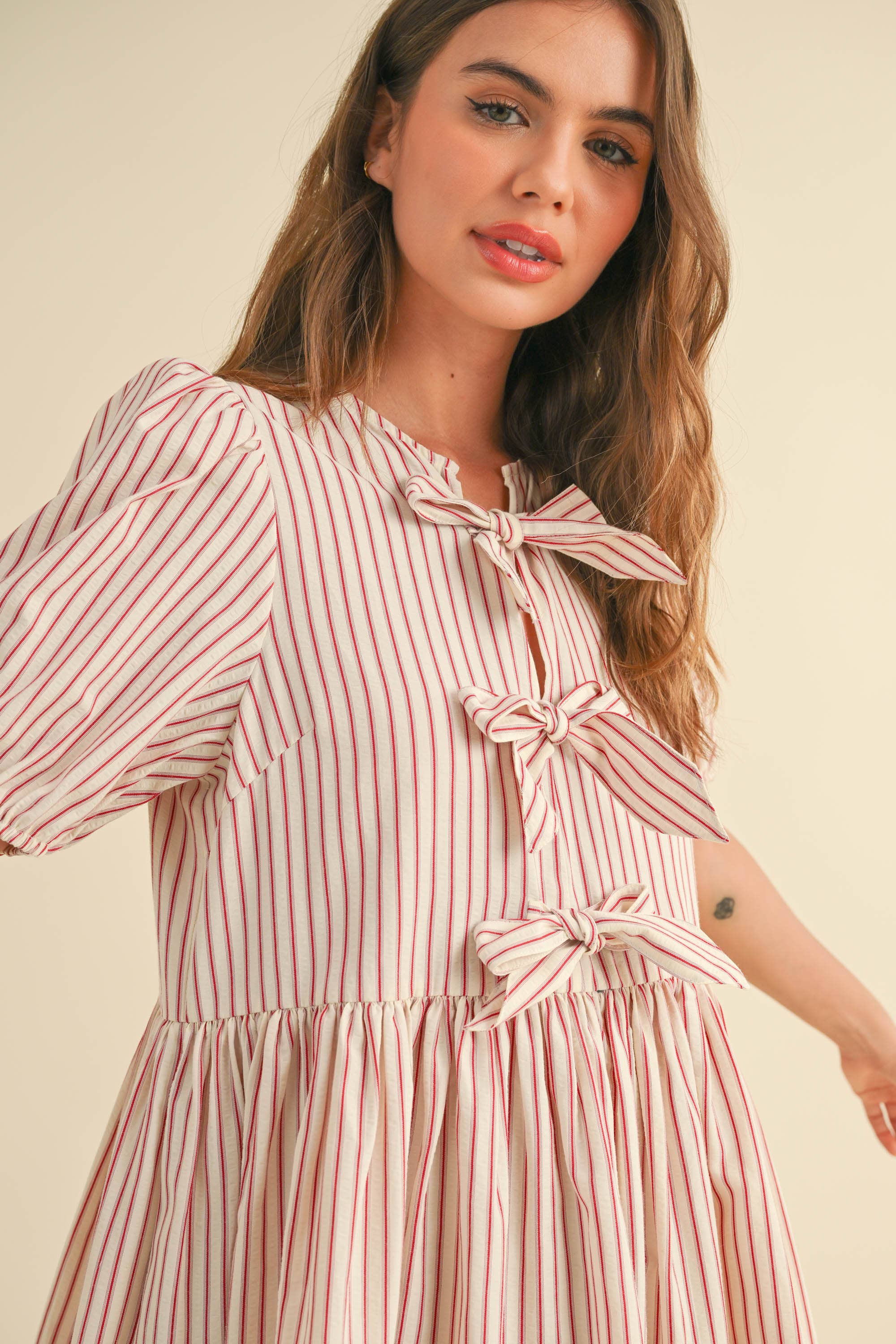Darcey | Striped With Bow Tie Front SSLV Dress