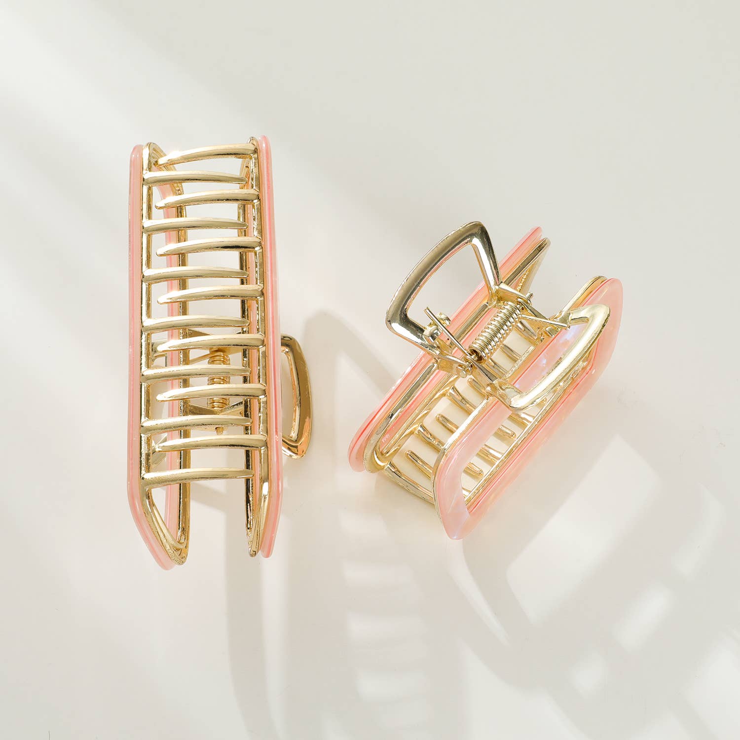 Harlow | Medium Hollow Rectangle Metal Claw Clip