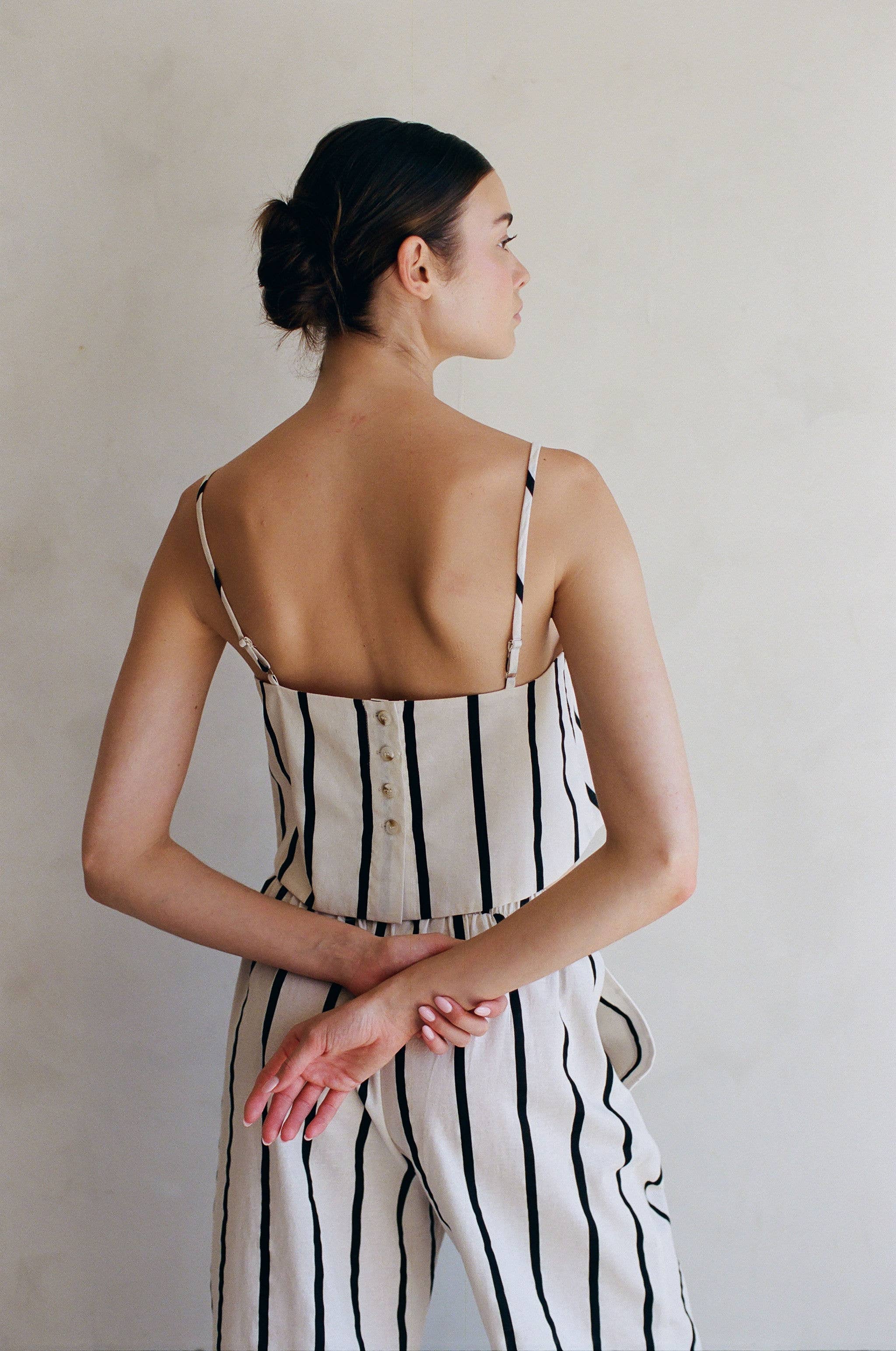 Kelsea | Woven Cotton Linen Strap Shoulder Square Neck Crop | AR1127