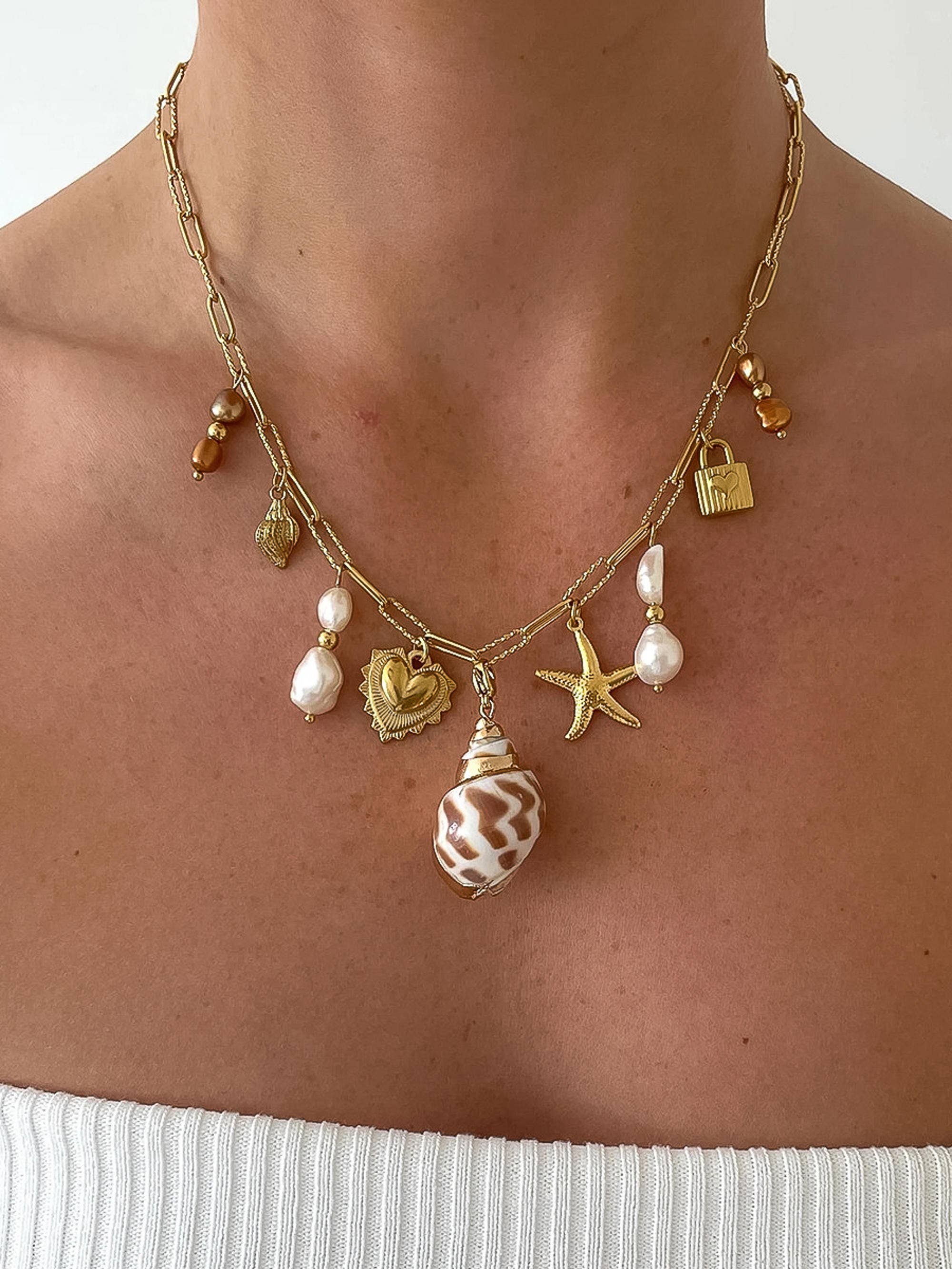Ophélie | 8K Gold Non-Tarnish Shell and Pearl Charm Necklace