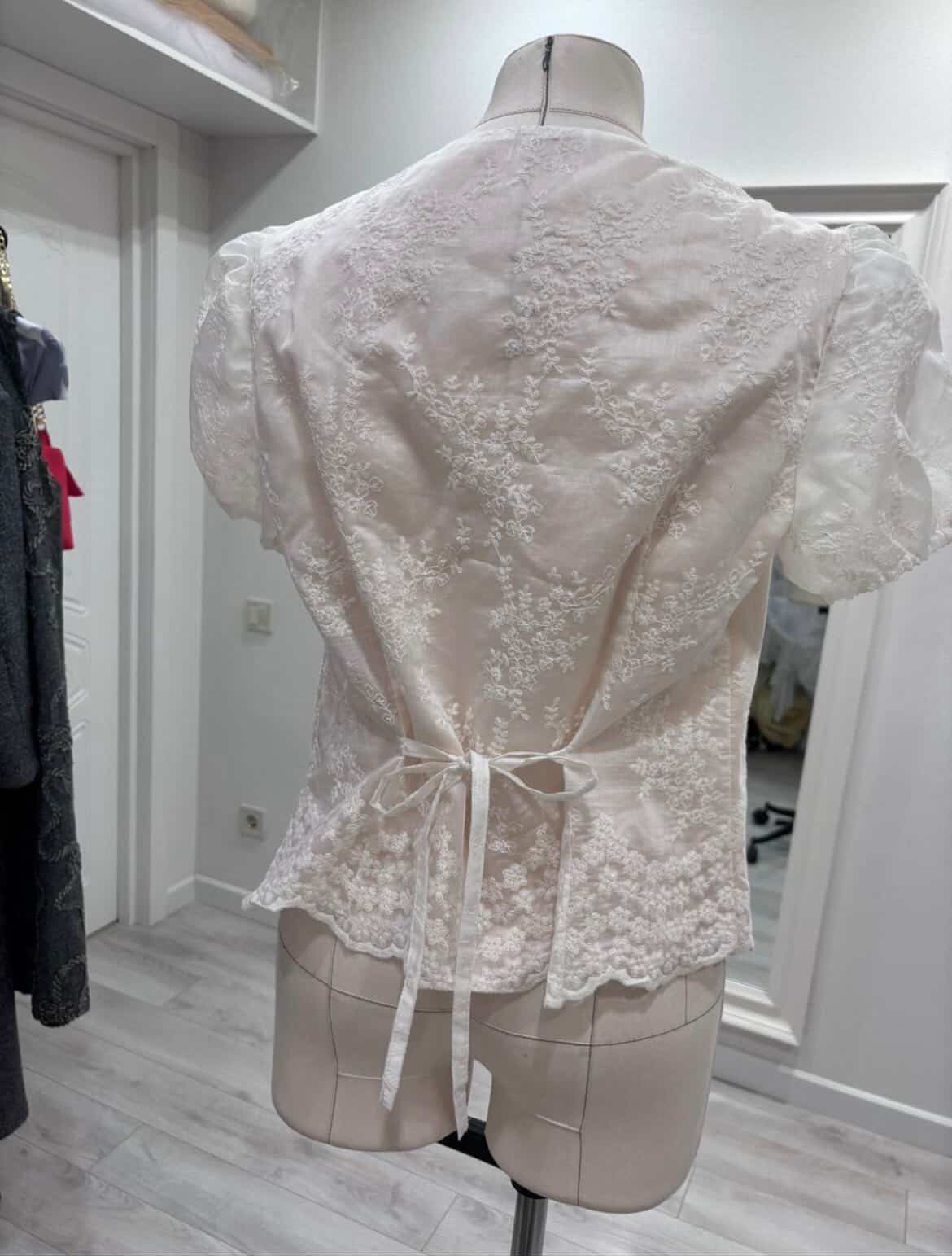 Florence | Scallop Lace Blouse (Updated Version)