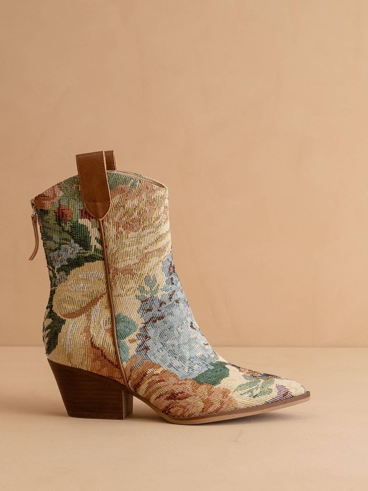 The Kaiya | Floral Vintage Western Tapestry Boot