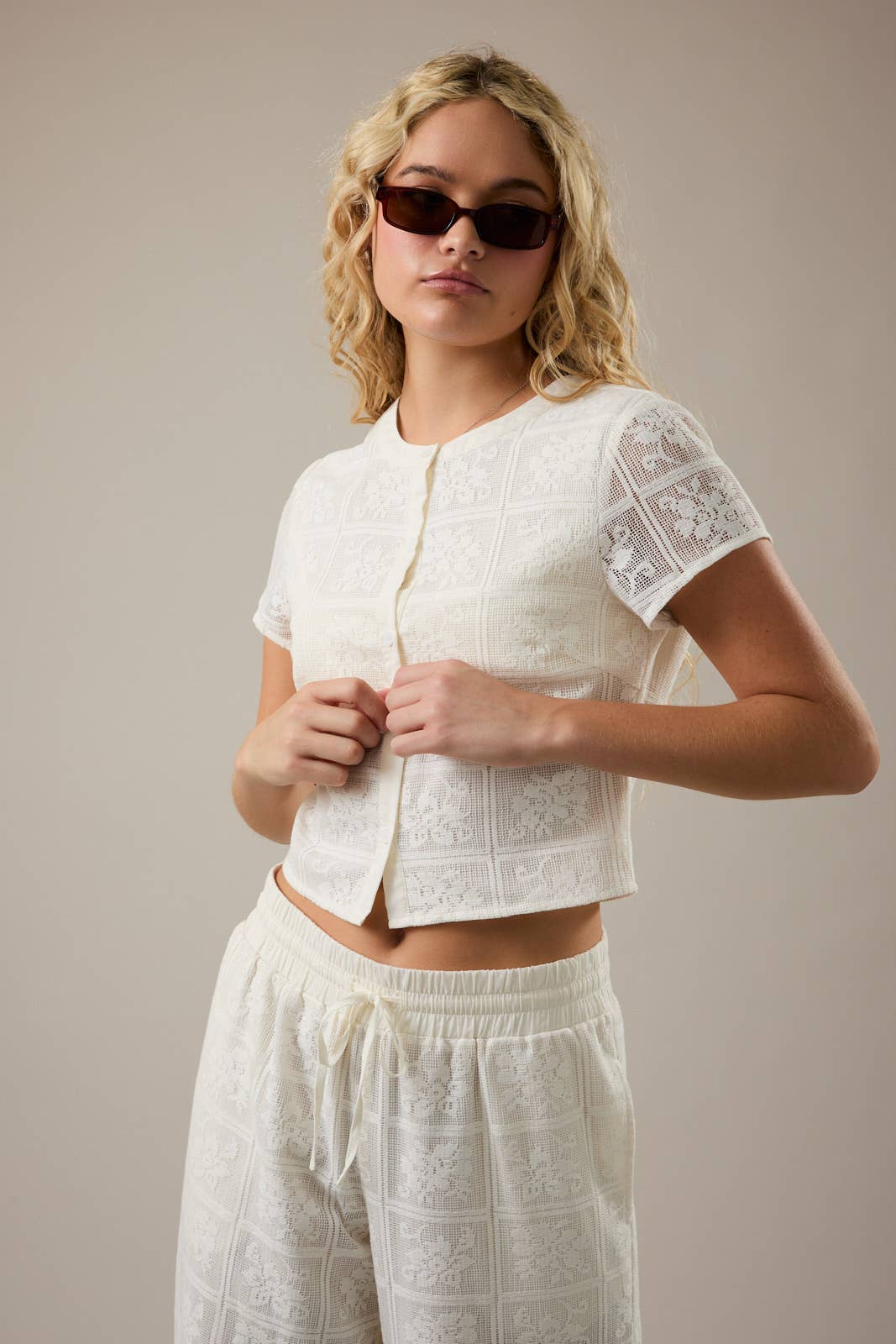 Lane | Round Neck Short Sleeve Crochet Fitted Top