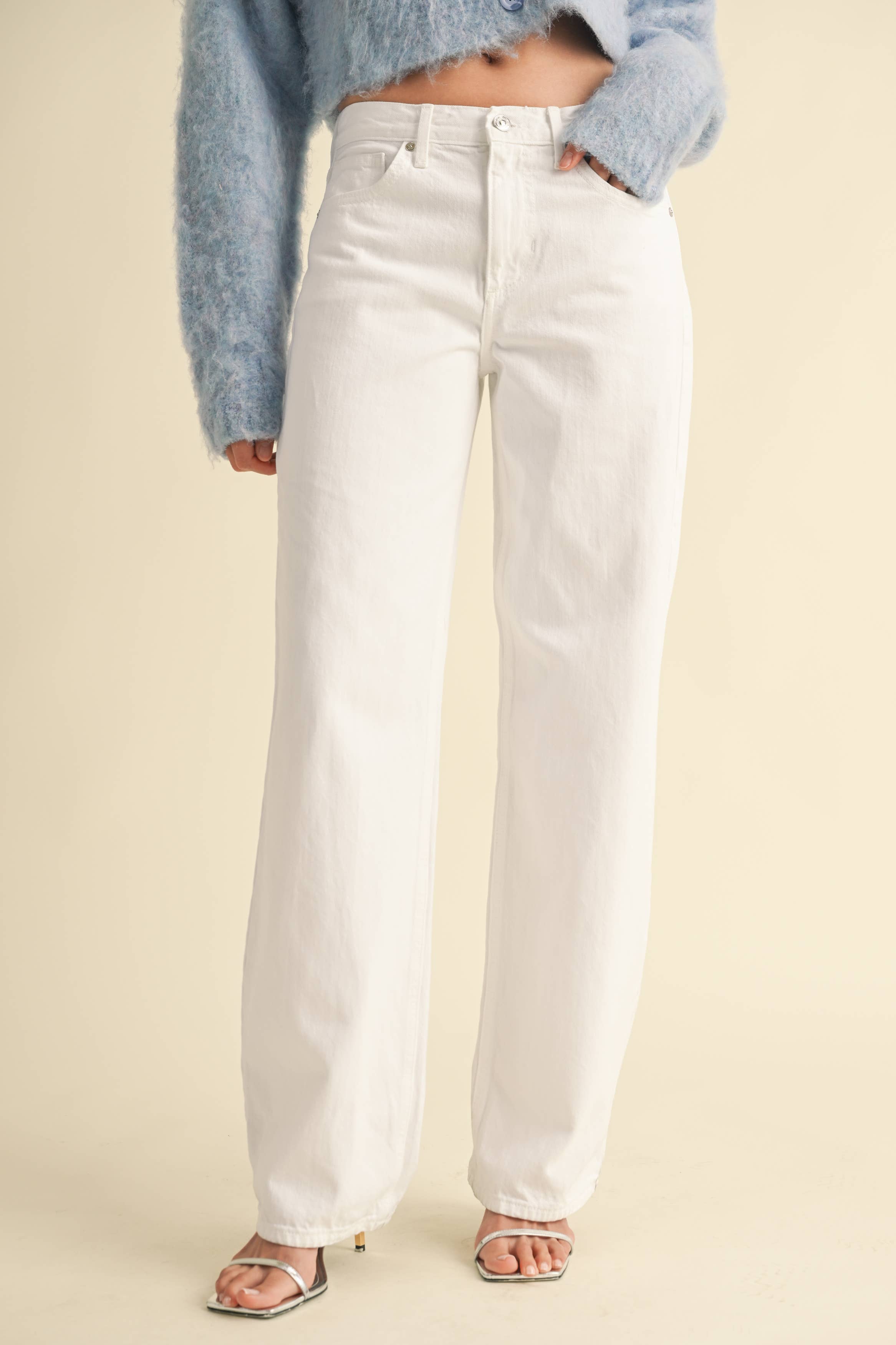 OPT WHT - Relaxed Straight