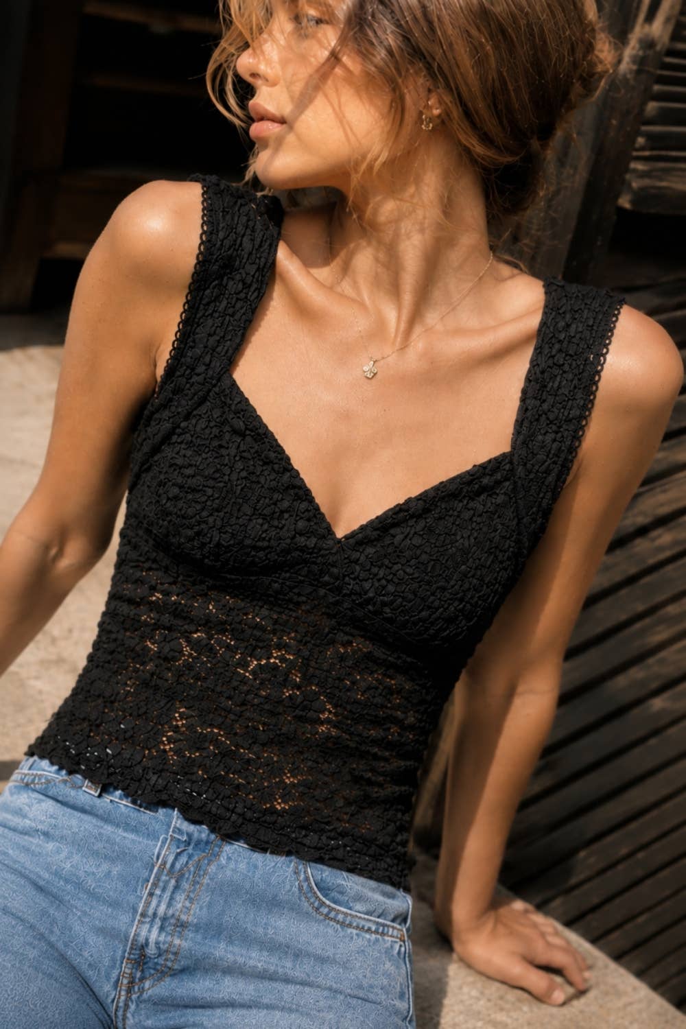 Americana | Soft Lace Sleeveless Top