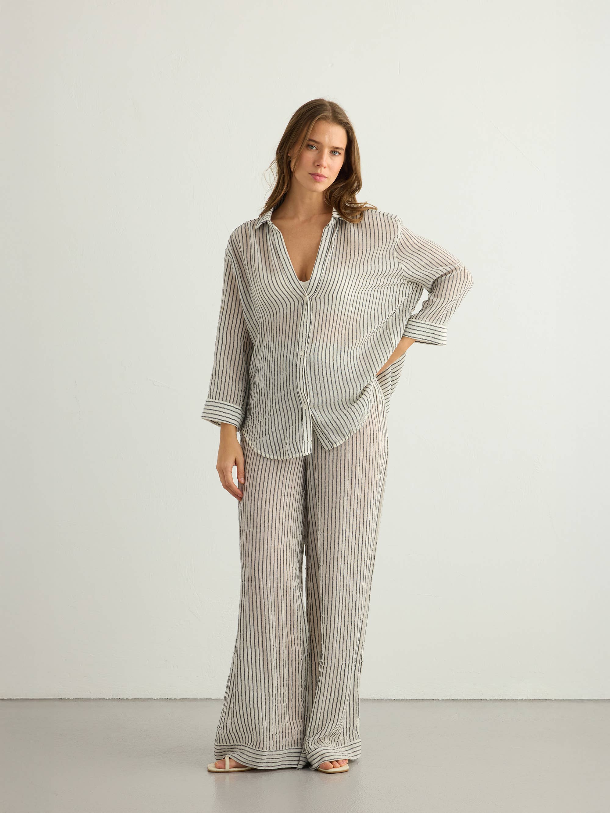 Voyage Set 100% Textured Cotton | Black Stripes