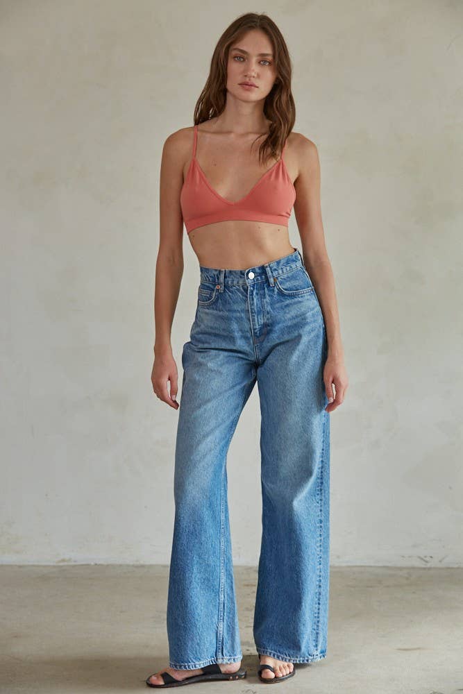 Braylen | Seamless Ribbed Plunged V-Neck Strap Bralette