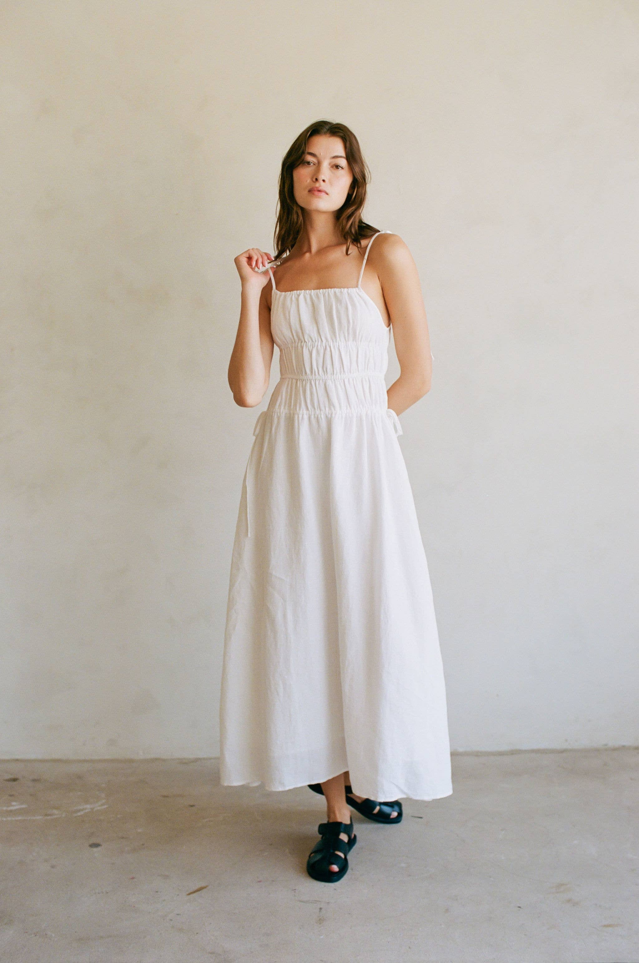 Woven 100% Linen Sleeveless Strap Shoulder Maxi