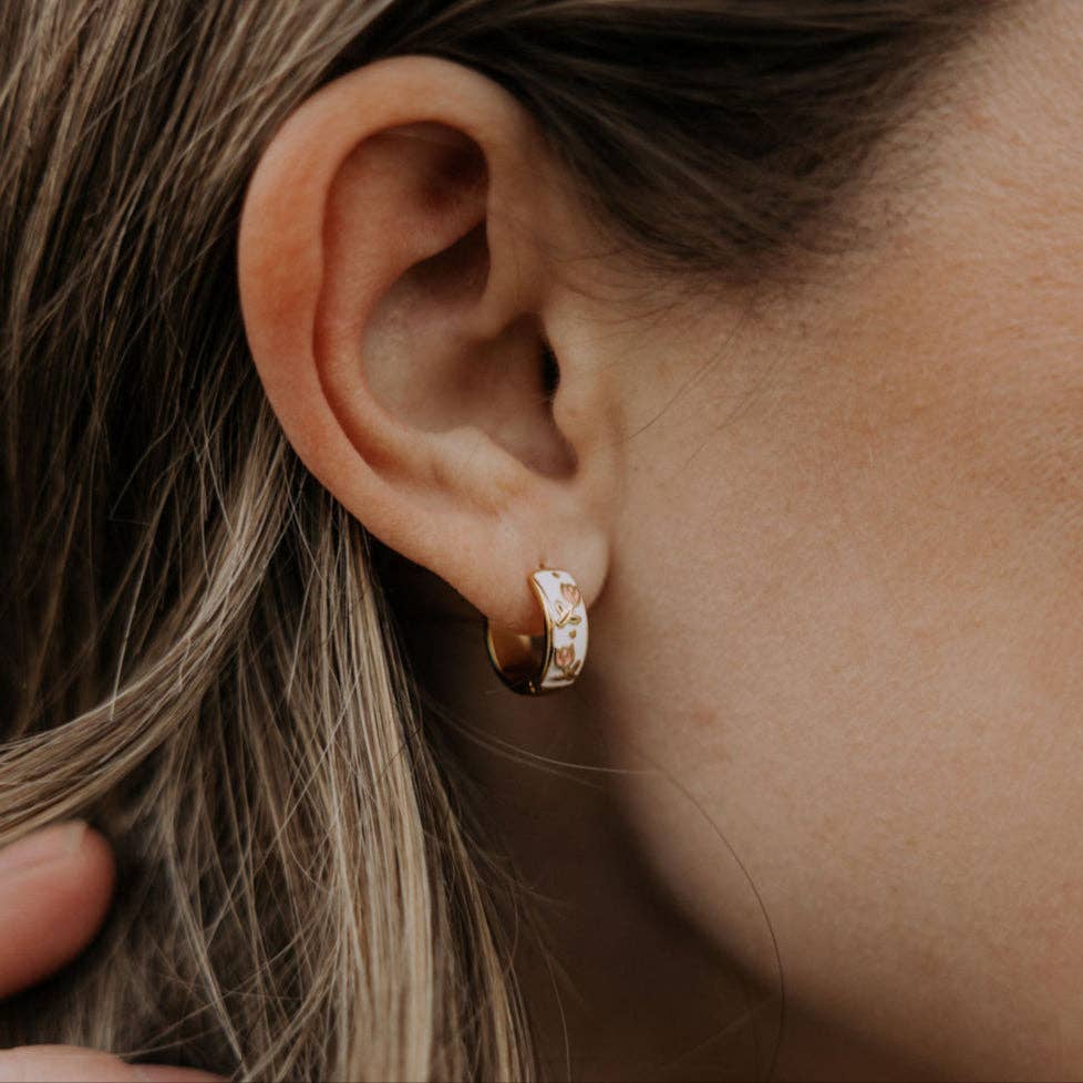 Eloise | Tea Cup Hoops