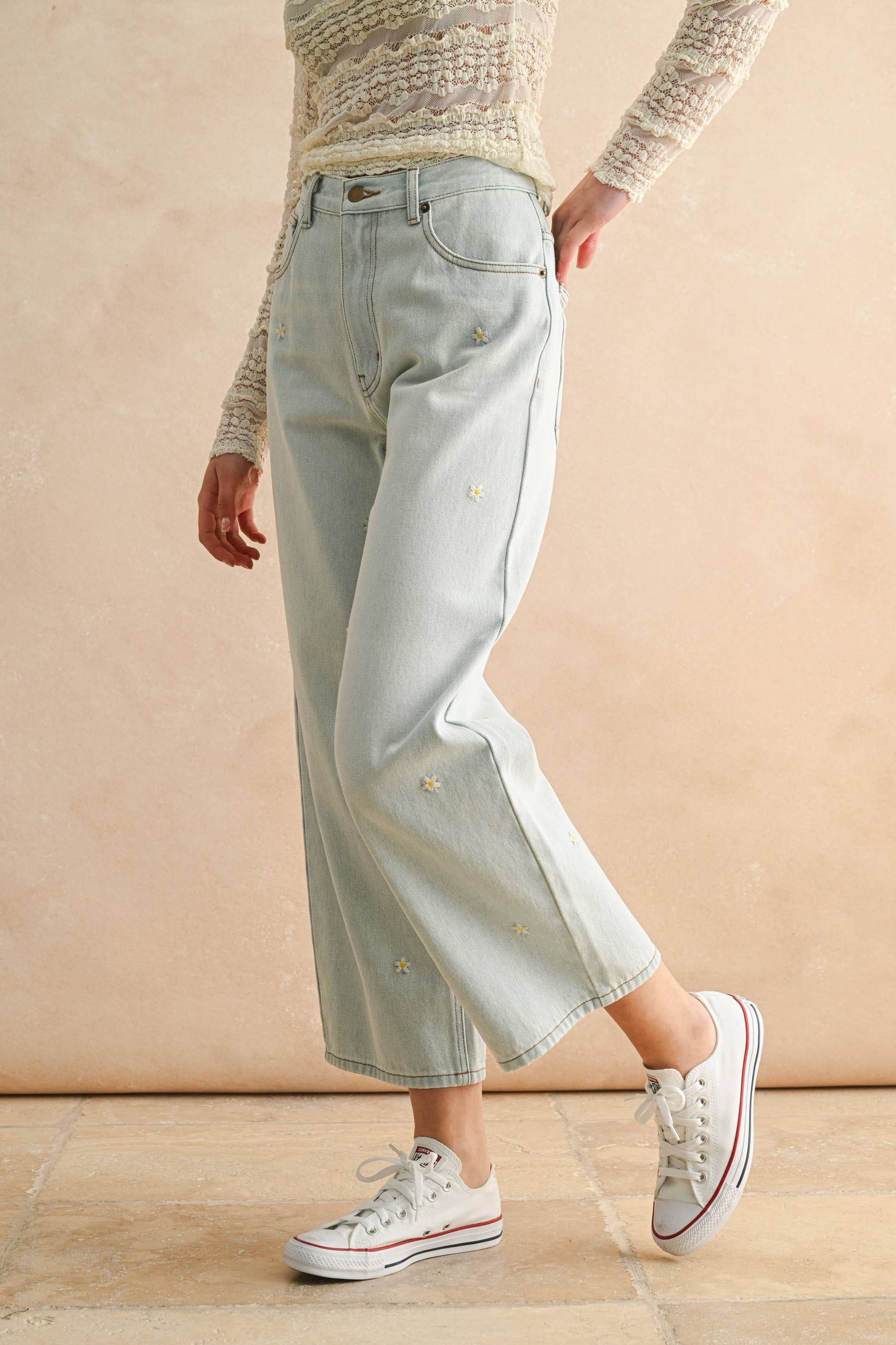 Daisy | Flower Embroidery Pants