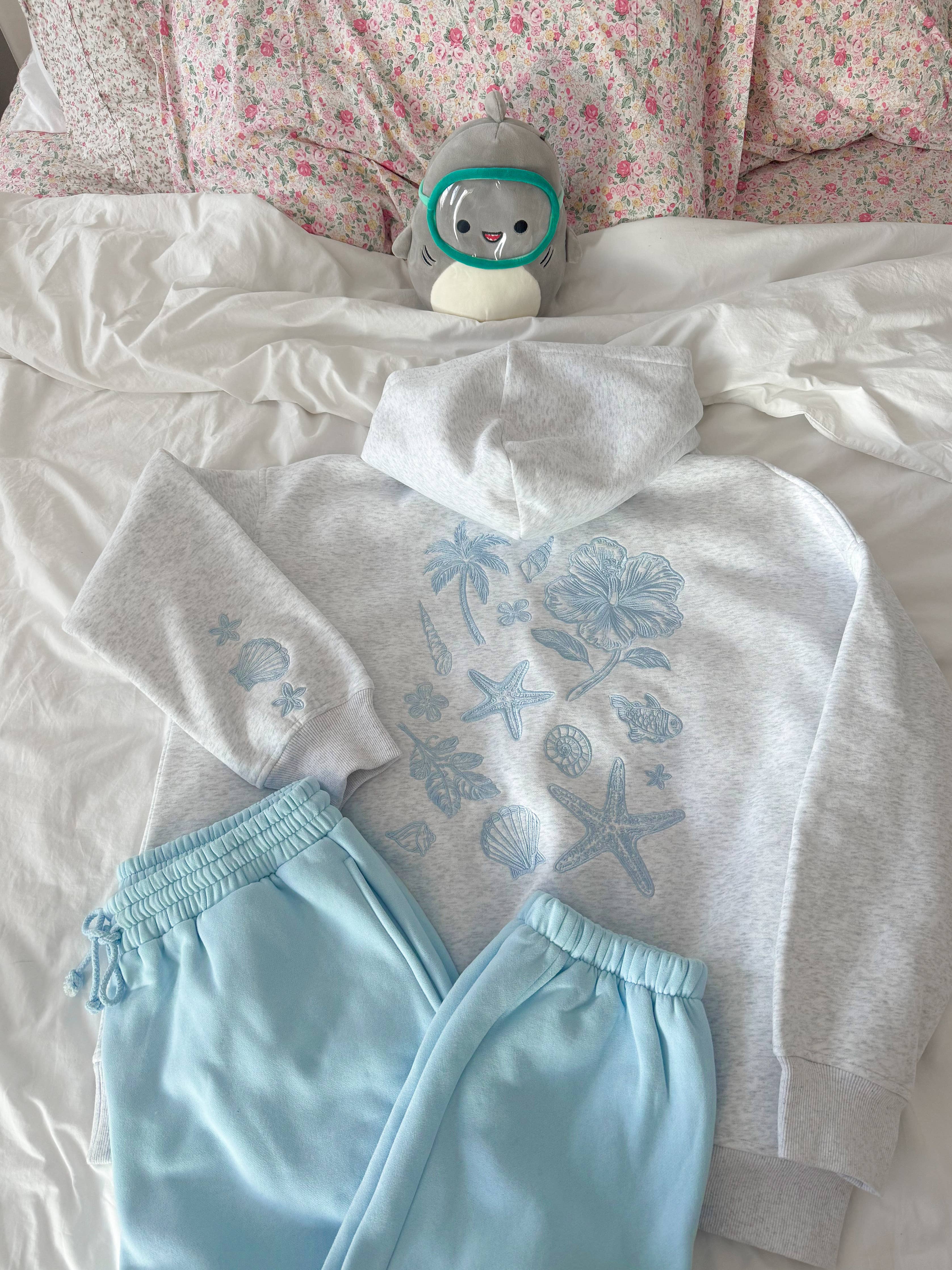 Pearl Grey | Tropical Embroider Hoodie