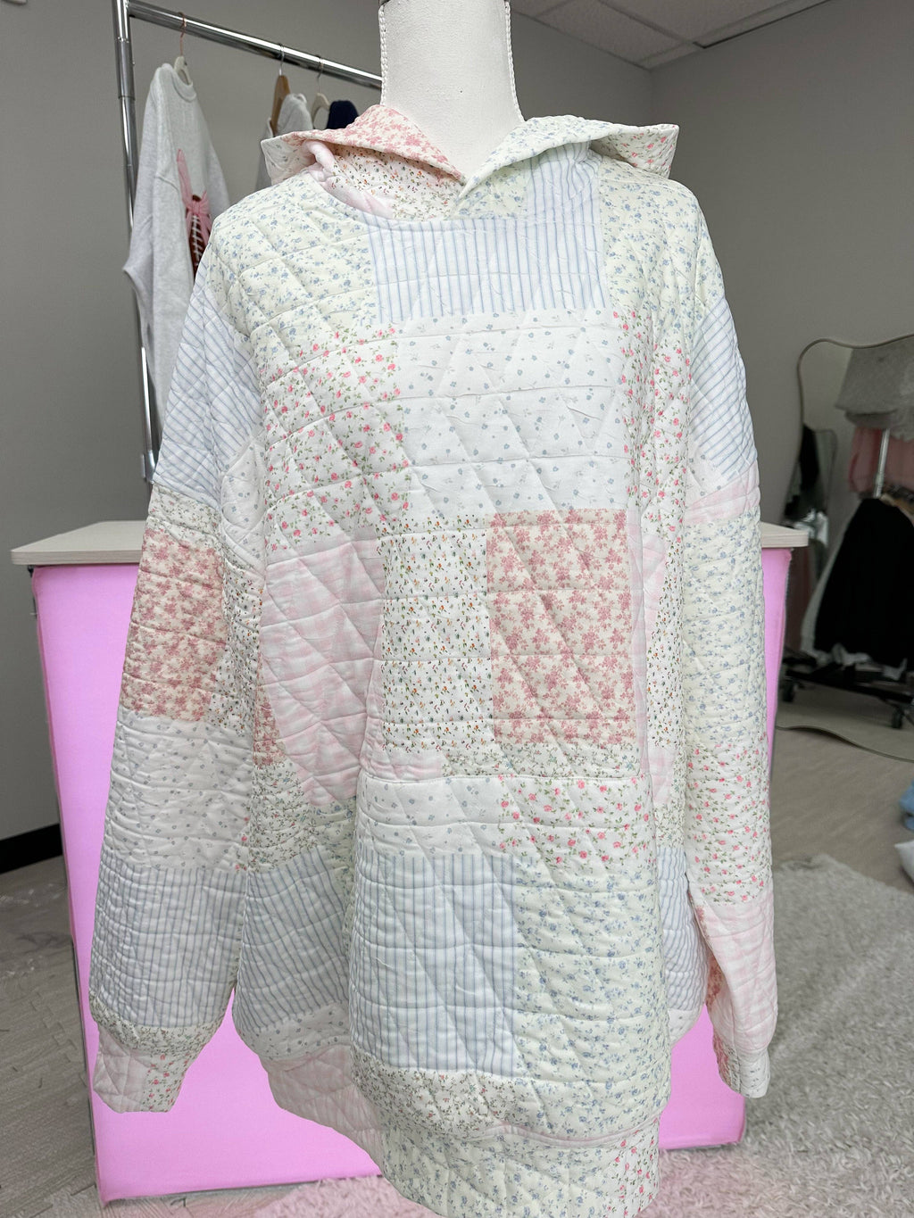 Lucy | Quilted Pastel Hoodie