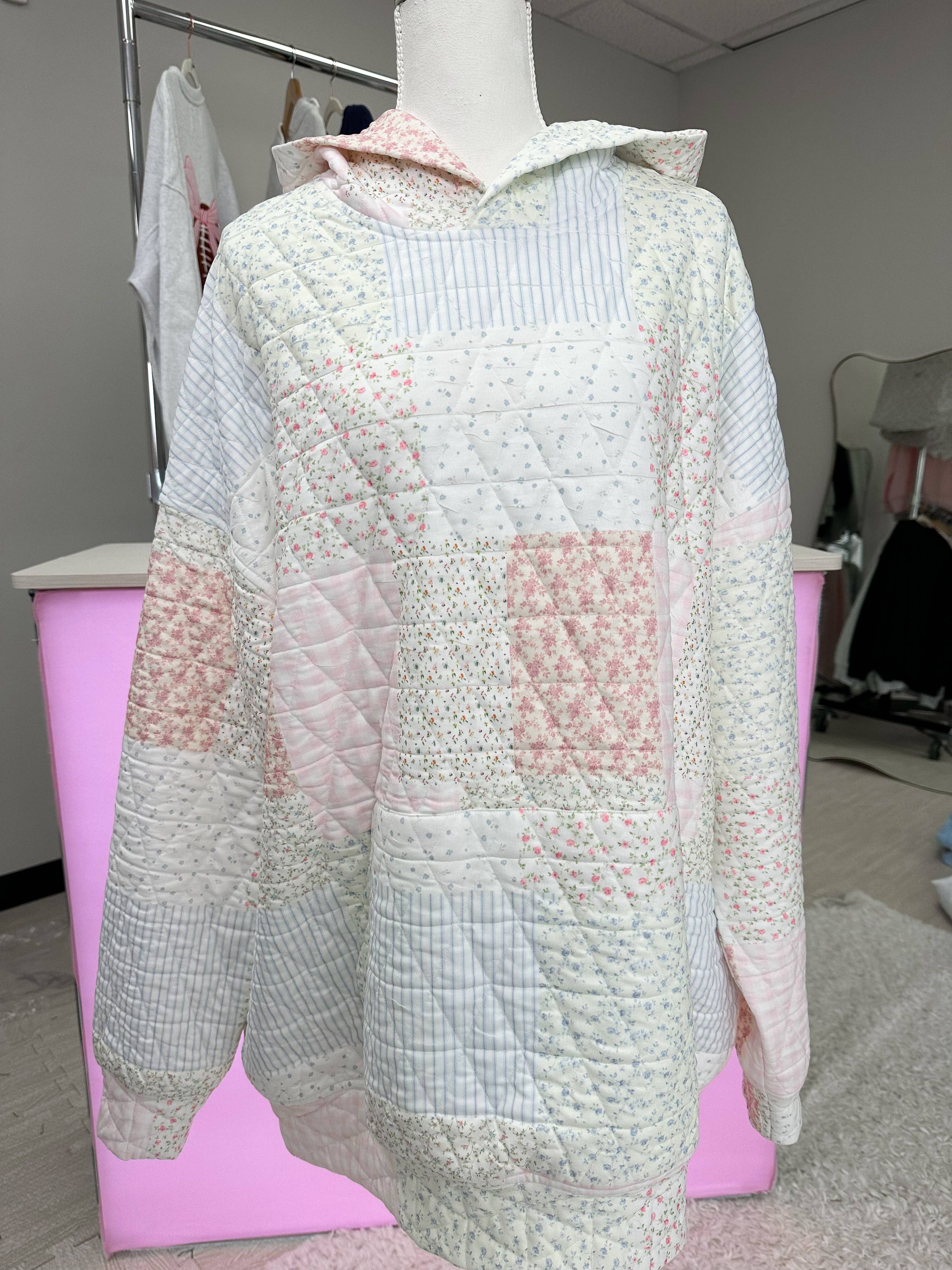 Lucy | Quilted Pastel Hoodie