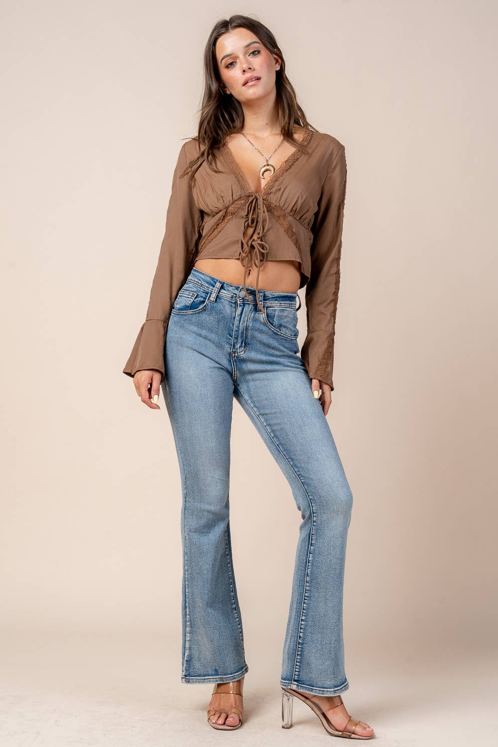 Quincy | Lace Detailed Bell Sleev Cropped Top