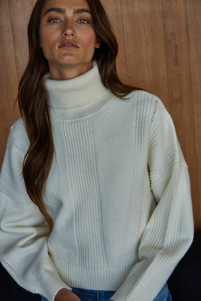 Miranda | Knit Sweater Turtleneck
