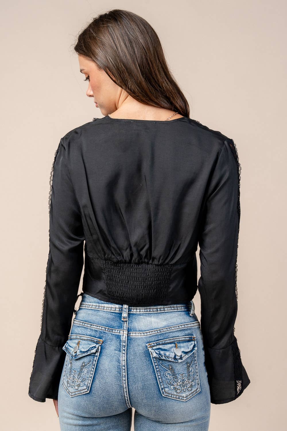Quincy | Lace Detailed Bell Sleev Cropped Top