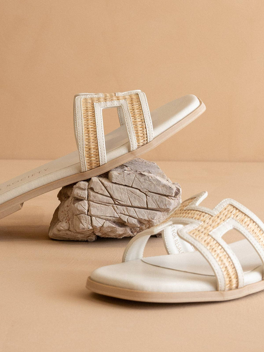 The Ena | White H Cutout Raffia Slide