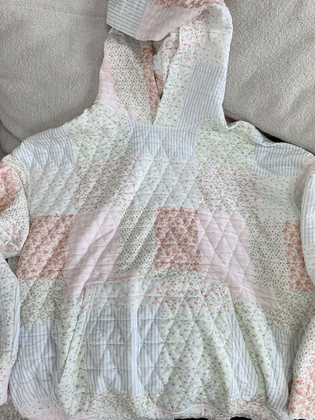 Lucy | Quilted Pastel Hoodie