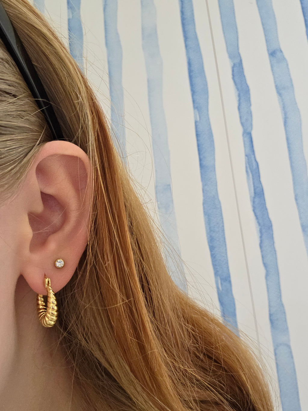 Gia | Croissant Style Hoops